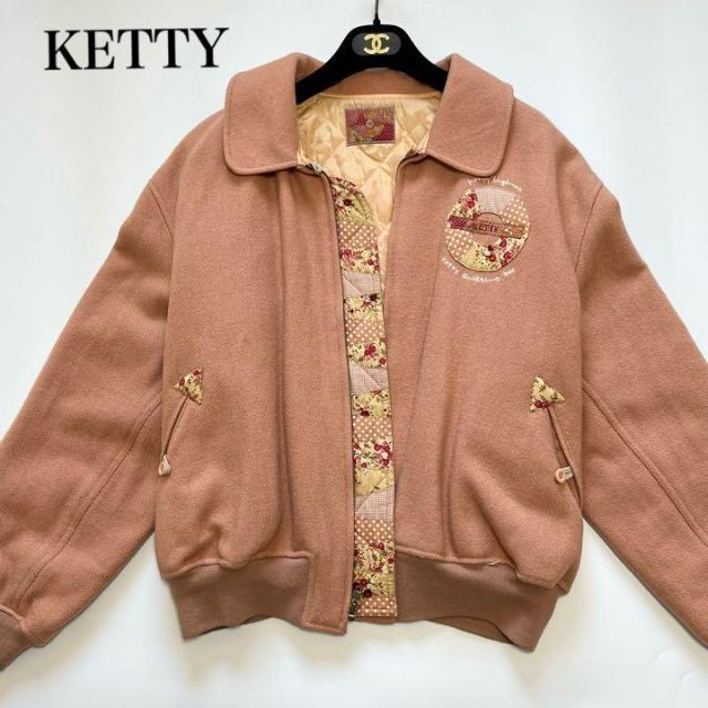 【美品】KETTY キルトジャケット　ピンク　ブルゾン　ピンク　ワッペン　刺繍