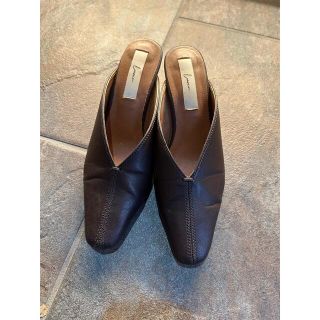 louren vcut pointed mule (ミュール)