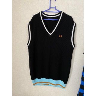 フレッドペリー(FRED PERRY)のFRED PERRY フレッドペリー レディース Vネック ベスト(カットソー(半袖/袖なし))