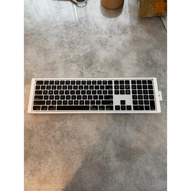 Mac (Apple)(マック)のMacモデル用Touch ID搭載Magic Keyboard（テンキー付き） スマホ/家電/カメラのPC/タブレット(PC周辺機器)の商品写真