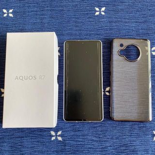 AQUOS R7 シルバー 256 GB Softbank