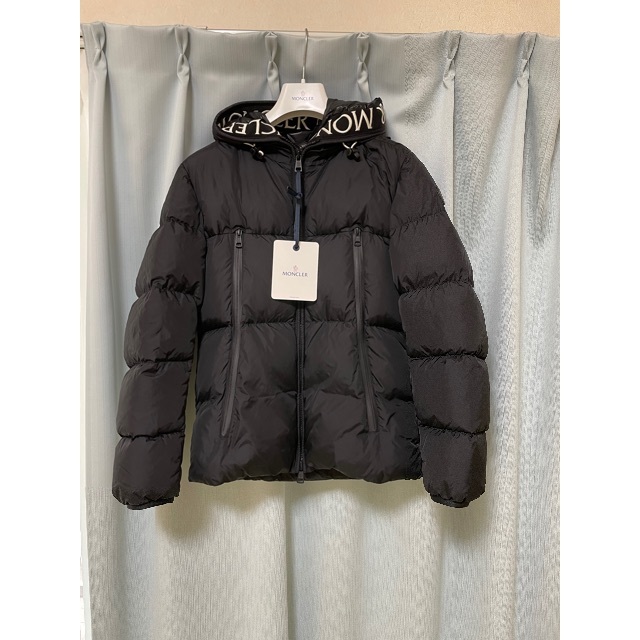 魅力的な価格 MONCLER メンズ Lサイズ ecousarecycling.com