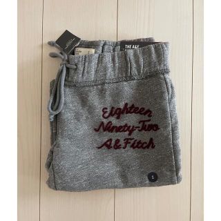 アバクロンビーアンドフィッチ(Abercrombie&Fitch)のアバクロ　新品未使用　Mサイズ　メンズ　レディース　おすすめ(トレーナー/スウェット)