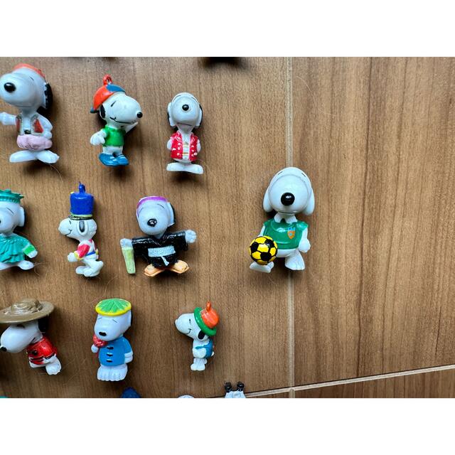 SNOOPY(スヌーピー)のスヌーピー　フィギュア エンタメ/ホビーのおもちゃ/ぬいぐるみ(キャラクターグッズ)の商品写真