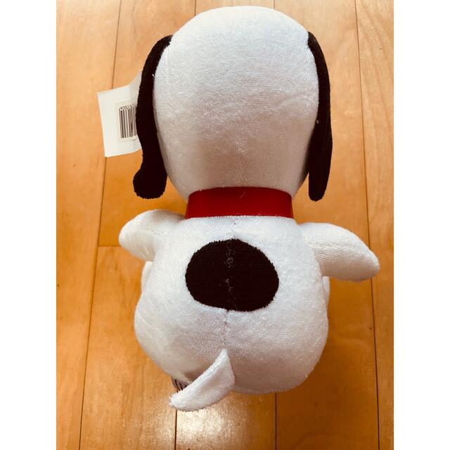 SNOOPY(スヌーピー)の【新品・タグ付き】スヌーピー　人形 エンタメ/ホビーのおもちゃ/ぬいぐるみ(キャラクターグッズ)の商品写真