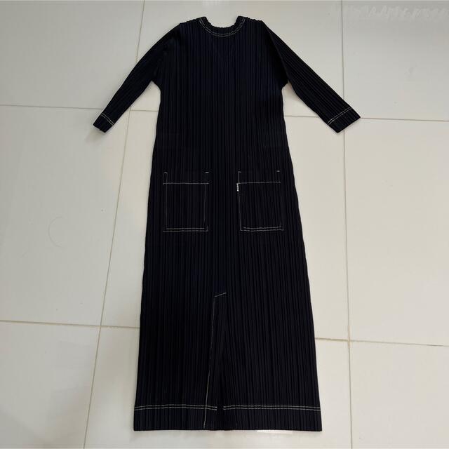 PLEATS PLEASE ISSEY MIYAKE(プリーツプリーズイッセイミヤケ)のPLEATS PLEASE   RAMIE DENIM ワンピース 新品未使用 レディースのワンピース(ロングワンピース/マキシワンピース)の商品写真