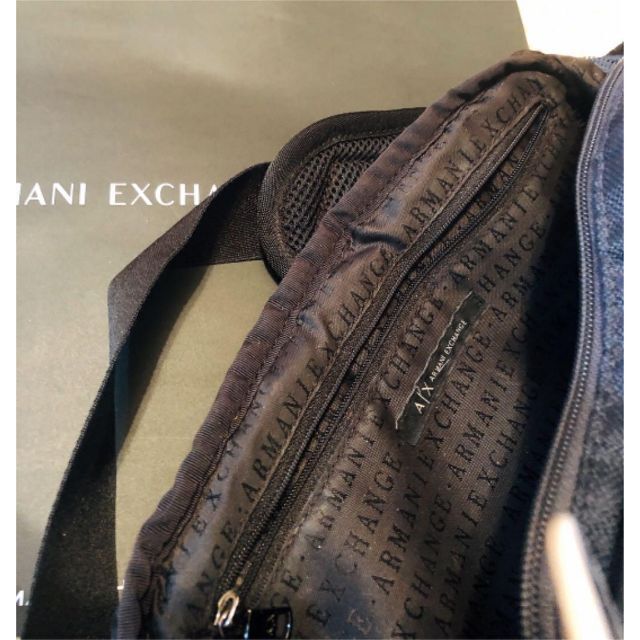 ARMANI EXCHANGE(アルマーニエクスチェンジ)のアルマーニ　エクスチェンジ ボディーバック♪ レディースのバッグ(ボディバッグ/ウエストポーチ)の商品写真