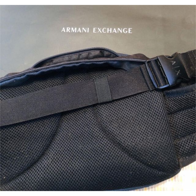 ARMANI EXCHANGE(アルマーニエクスチェンジ)のアルマーニ　エクスチェンジ ボディーバック♪ レディースのバッグ(ボディバッグ/ウエストポーチ)の商品写真