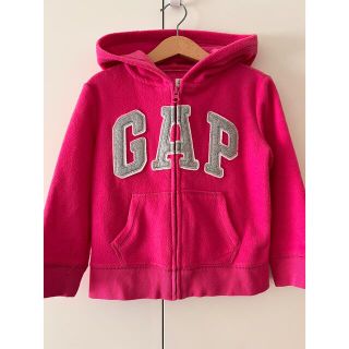 ギャップキッズ(GAP Kids)の【送料込み】GAP KIDS ピンクのフリースジップパーカー(ジャケット/上着)