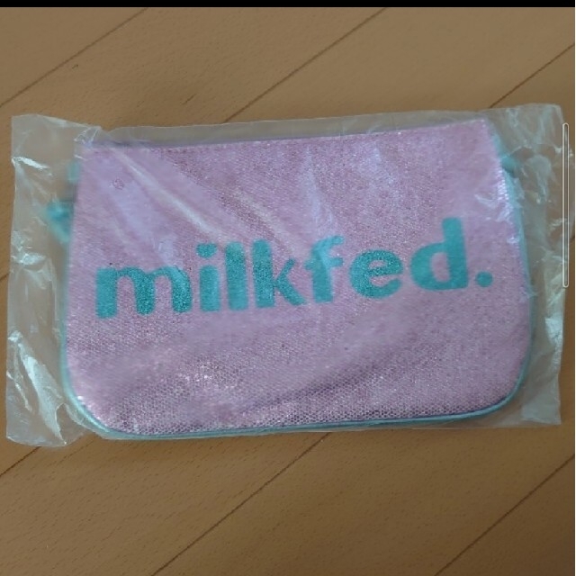 MILKFED.(ミルクフェド)の【最終値下げ】milkfed.　ポーチ レディースのファッション小物(ポーチ)の商品写真