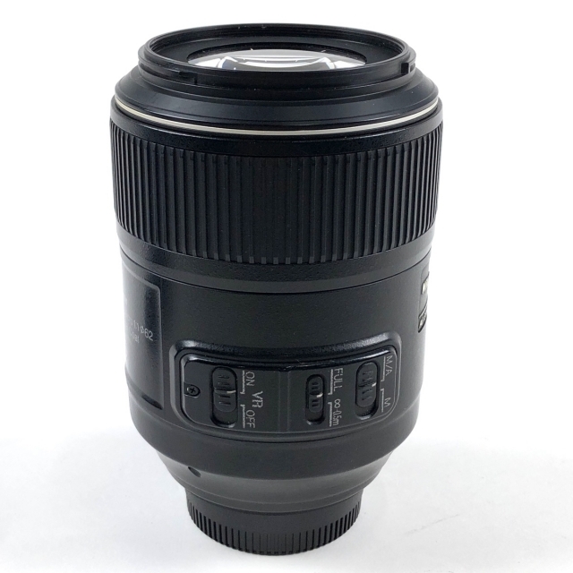 ニコン AF-S VR Micro-NIKKOR 105mm F2.8G IF-ED
