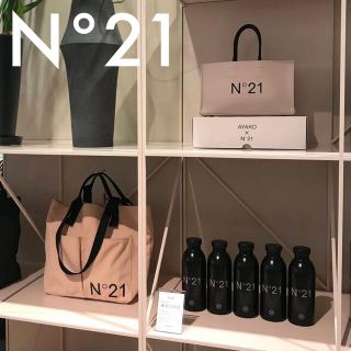 ヌメロヴェントゥーノ　N°21 × AYAKO コラボ　阪急限定　希少　入手困難