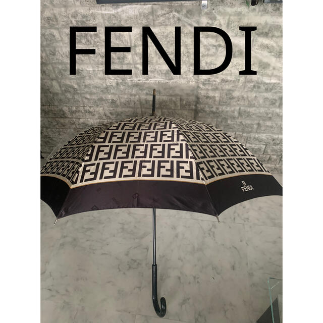 FENDI フェンディ ズッカ柄 折りたたみ傘 雨傘 雨具 ブラウン 茶 売れ