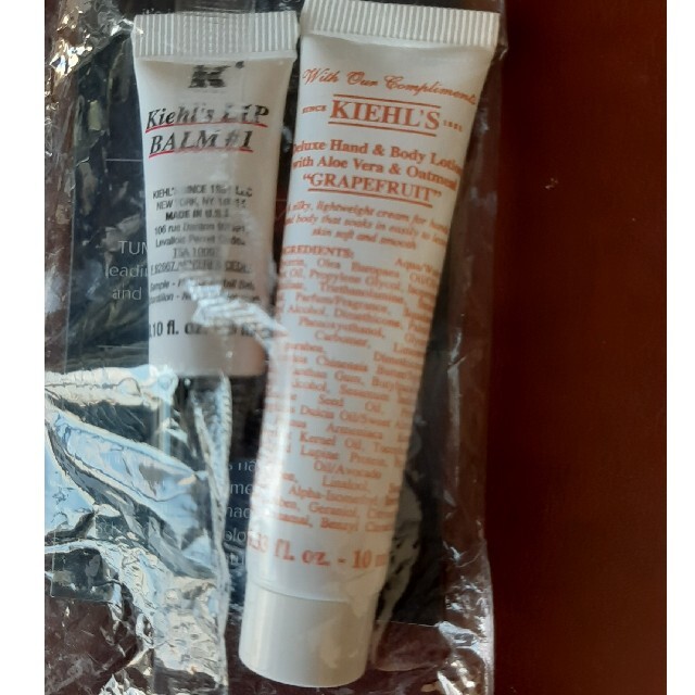 Kiehl's(キールズ)のキールズ リップバーム グレープフルーツ コスメ/美容のスキンケア/基礎化粧品(リップケア/リップクリーム)の商品写真