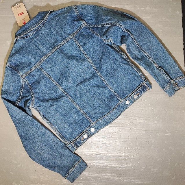 新品LEVI'Sリーバイス　レデースデニムジャケット 1