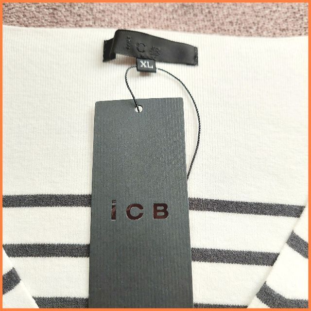 ICB(アイシービー)のMadam様ご専用❤ 新品 ICB Vネック ストライプ ストレッチセーター ❤ レディースのトップス(ニット/セーター)の商品写真