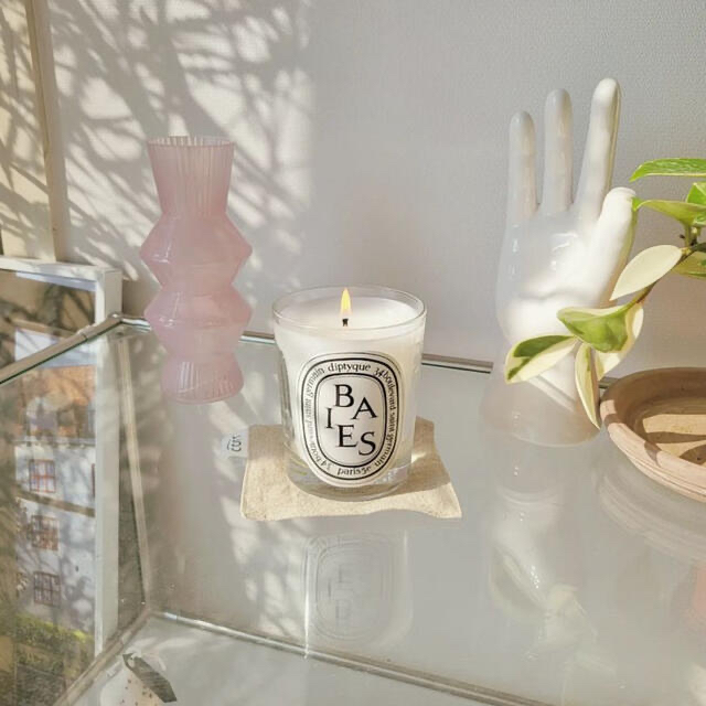 diptyque(ディプティック)のdiptyque キャンドル ベ190g コスメ/美容のリラクゼーション(キャンドル)の商品写真