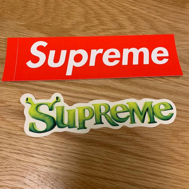 Supreme(シュプリーム)のsupremeステッカー メンズのファッション小物(その他)の商品写真