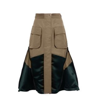 サカイ(sacai)の【未使用】sacai 22SS GROSGRAIN MIX SKIRT(ひざ丈スカート)