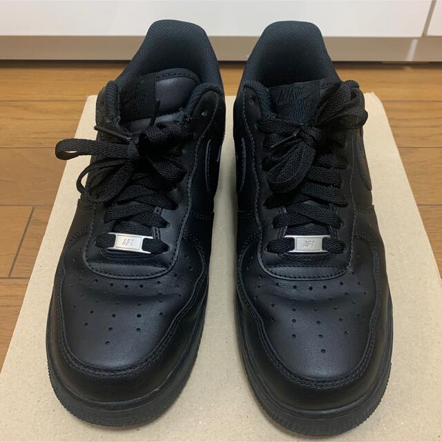 NIKE(ナイキ)のNIKE Air Force 1 black - エアフォースワン 黒 メンズの靴/シューズ(スニーカー)の商品写真