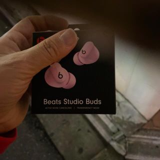 ビーツ(Beats)のBeats by Dr Dre STUDIO BUDS フルワイヤレスイヤホン (ヘッドフォン/イヤフォン)