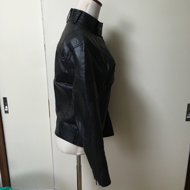 本革　シングルライダース　ジャケット メンズのジャケット/アウター(ライダースジャケット)の商品写真
