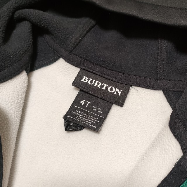 BURTON(バートン)のバートン フーディー 4T（110cm） キッズ/ベビー/マタニティのキッズ服男の子用(90cm~)(ジャケット/上着)の商品写真
