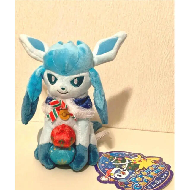 ぬいぐるみ グレイシア Pokemon Christmas in the Sea エンタメ/ホビーのおもちゃ/ぬいぐるみ(キャラクターグッズ)の商品写真