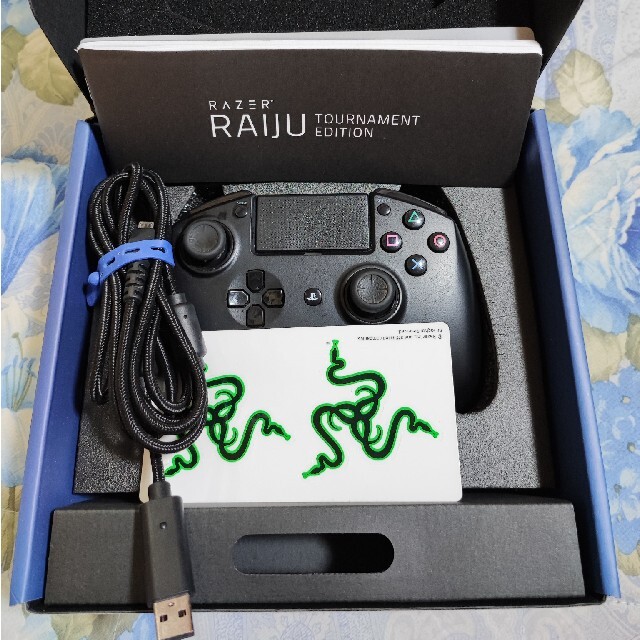 Razer(レイザー)のrazer raiju tournament edition スマホ/家電/カメラのPC/タブレット(PC周辺機器)の商品写真