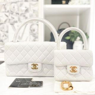 シャネル(CHANEL)の美品☆　シャネル　親子バッグ　マトラッセ　白　ラムスキン　3番台(ハンドバッグ)