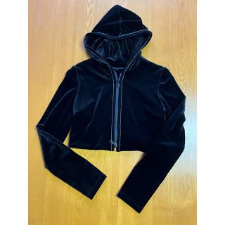 フォクシー(FOXEY)のFoxey NY ベロアボレロパーカー40 VELOUR NOIR 黒　未使用(パーカー)