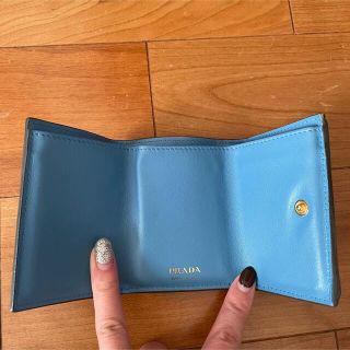 PRADA - 値下げ！【海外限定品】PRADA 三つ折り財布の通販 by のろshop