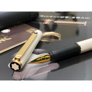 モンブラン(MONTBLANC)の稀な試し書きのみ保管品！レア純白ホワイトカラー軸No2118Sライン★モンブラン(ペン/マーカー)