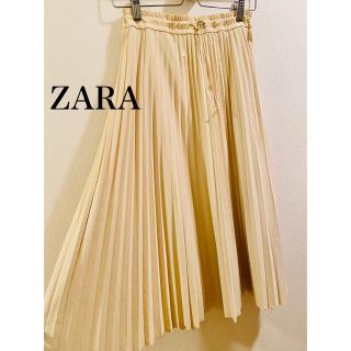 ザラ(ZARA)のZARA プリーツスカート ロングスカート オフホワイト ベージュ Mサイズ(ロングスカート)