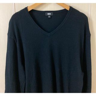 ユニクロ(UNIQLO)の【美品】UNIQLO ユニクロ メンズ セーター ニット L ブラック Vネック(ニット/セーター)