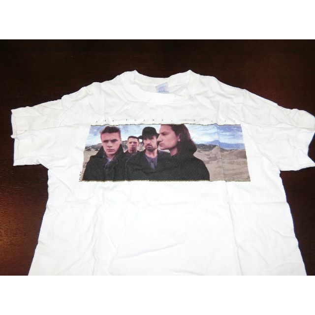 U2　THE　JOSHUA　TREE　ツアー　Tシャツ　Sサイズ メンズのトップス(Tシャツ/カットソー(半袖/袖なし))の商品写真