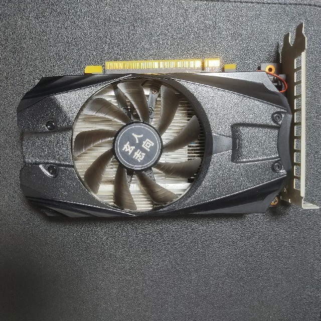 玄人志向　Geforce GTX1050Ti 4GB スマホ/家電/カメラのPC/タブレット(PCパーツ)の商品写真