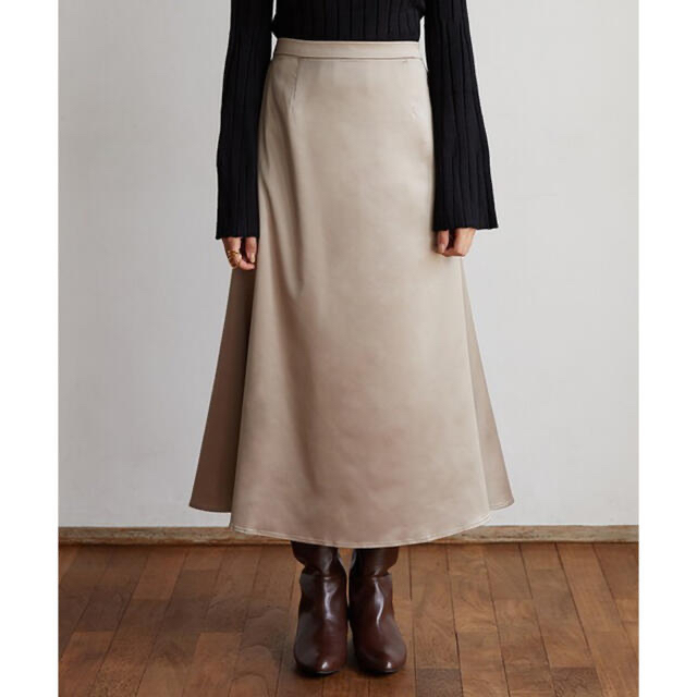 Lochie(ロキエ)のrandeboo satin skirt✨ レディースのスカート(ロングスカート)の商品写真