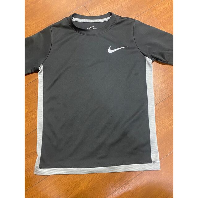 日本未発売】 NIKE Tシャツ 150~160cm econet.bi