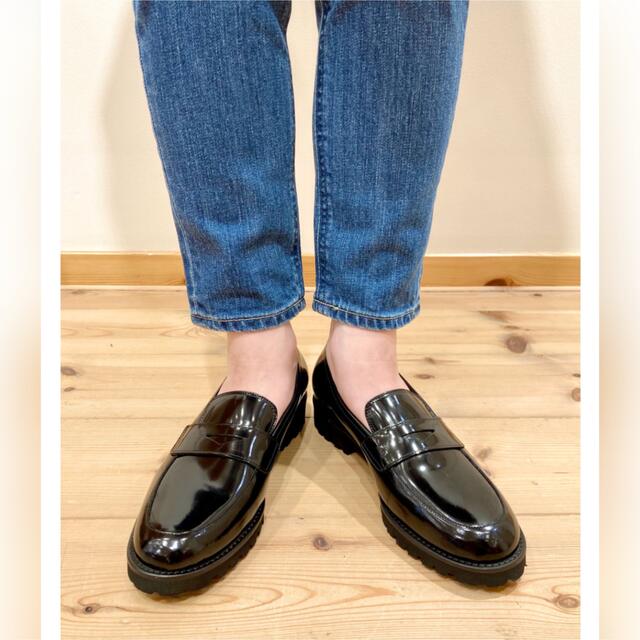 タンタンで購入FABlO RUSCONI ガラスレザーローファー