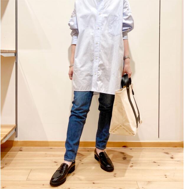 タンタンで購入FABlO RUSCONI ガラスレザーローファー