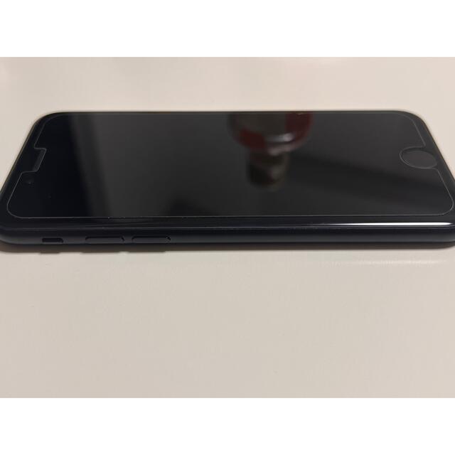 iPhone(アイフォーン)のiPhone SE 第二世代　64G ブラック　アイフォン スマホ/家電/カメラのスマートフォン/携帯電話(スマートフォン本体)の商品写真