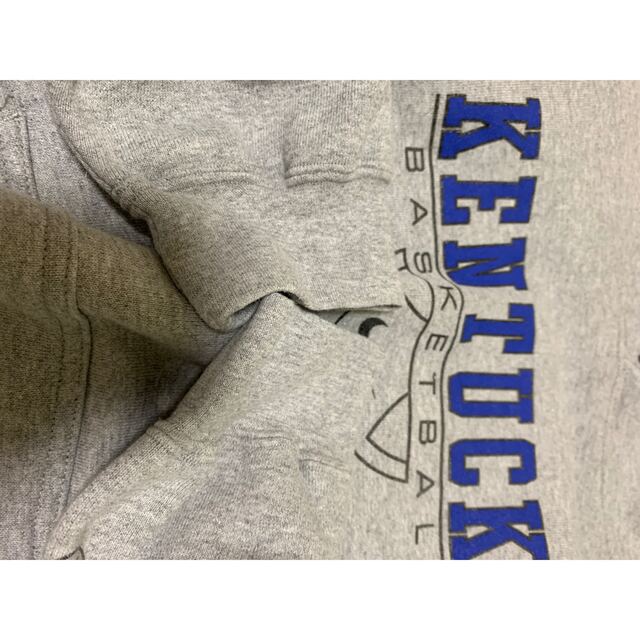 NIKE(ナイキ)のNIKEパーカー　KENTUCKY  古着　Lサイズ メンズのトップス(パーカー)の商品写真