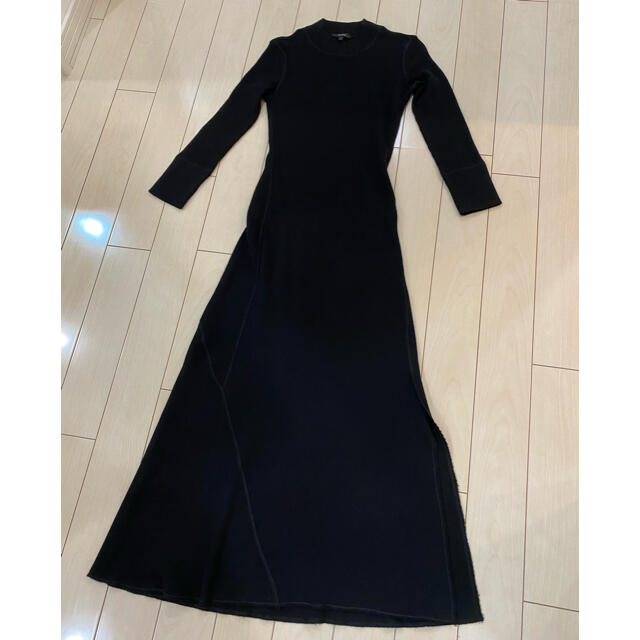 新品同様‼️ADORE さらさら軽やかな落ち感美しい マキシワンピース