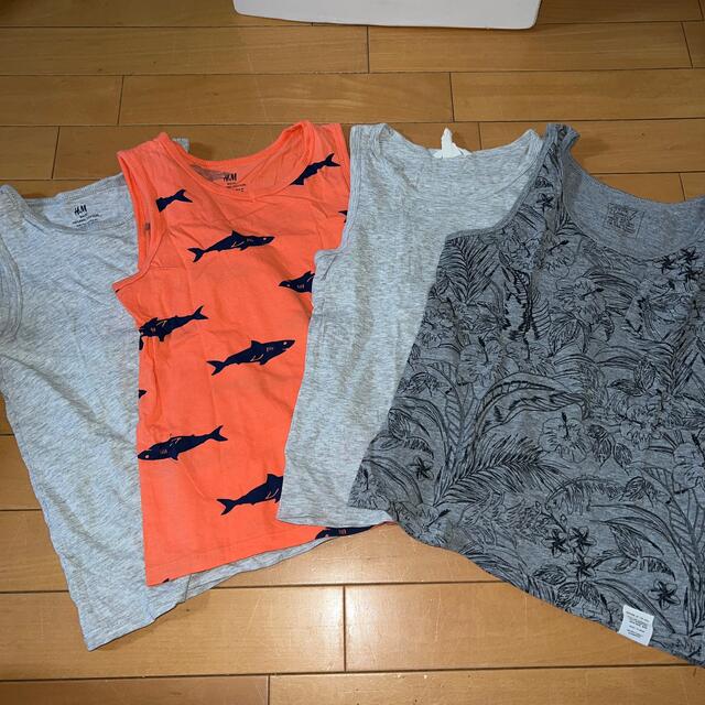 H&M(エイチアンドエム)のタンクトップ4枚セット 中古130～140 キッズ/ベビー/マタニティのキッズ服男の子用(90cm~)(Tシャツ/カットソー)の商品写真