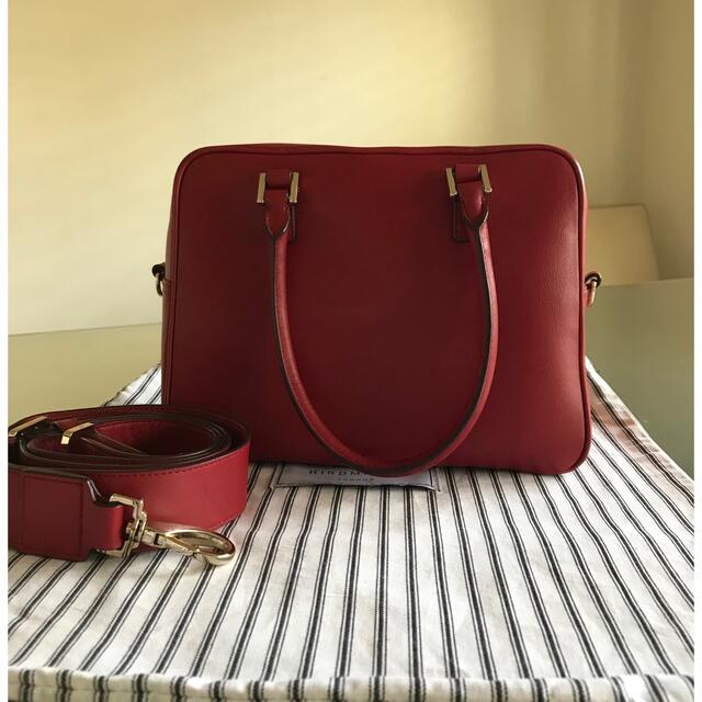 ANYA HINDMARCH(アニヤハインドマーチ)のアニヤ ハインドマーチ Carker Small 　カーカー　赤 レディースのバッグ(ボストンバッグ)の商品写真