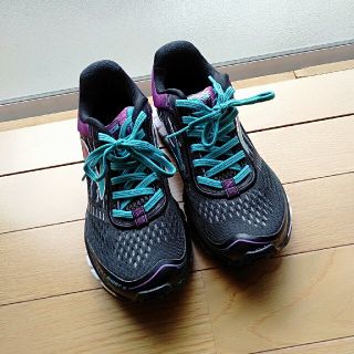 ブルックス(Brooks)のBrooksスニーカー 22.5cm(スニーカー)