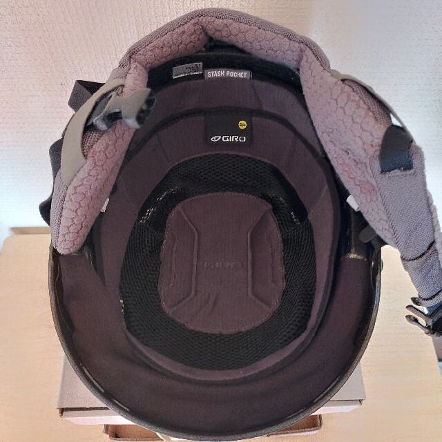 GIRO(ジロ)のGIRO スノーヘルメット EMERGE MIPS  サイズＬ スポーツ/アウトドアのスノーボード(ウエア/装備)の商品写真