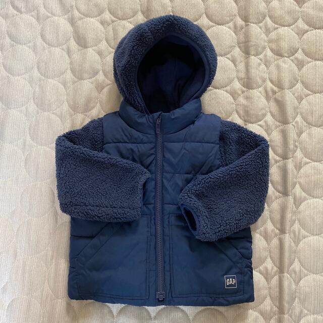 babyGAP(ベビーギャップ)のbabyGAP ボアコート　ベスト付　サイズ95 キッズ/ベビー/マタニティのキッズ服男の子用(90cm~)(ジャケット/上着)の商品写真