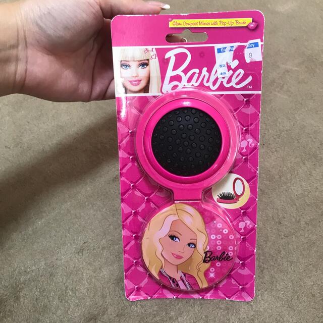 Barbie(バービー)の♡バービー♡くし&ミラー♡♡♡ エンタメ/ホビーのおもちゃ/ぬいぐるみ(キャラクターグッズ)の商品写真